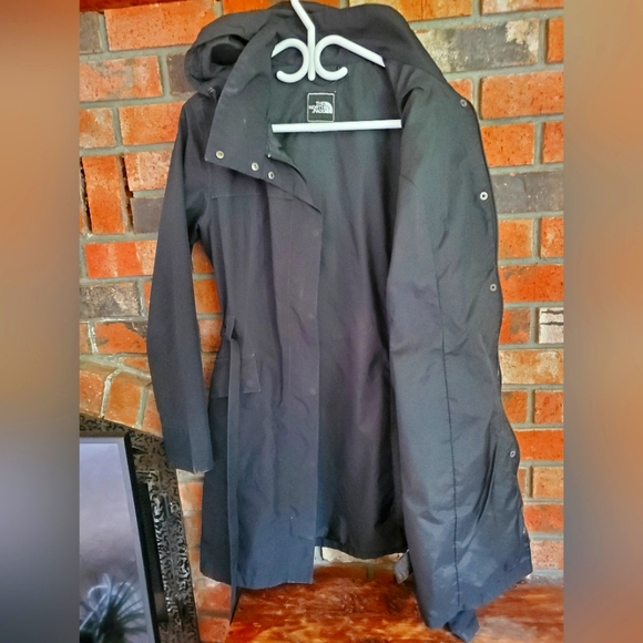 North face waterproof black trenchcoat - Picture 4 of 4